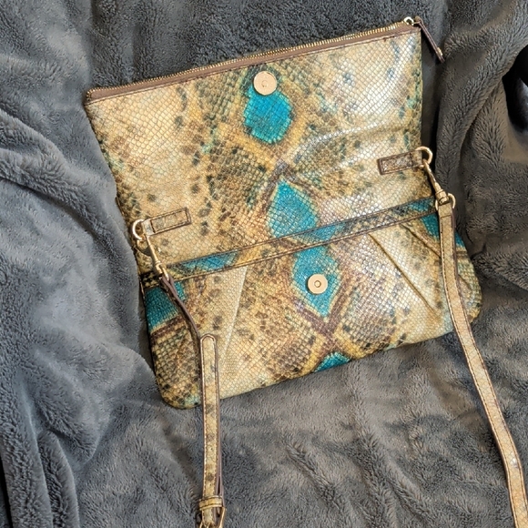 Gianni Bini foldover clutch bag in a brown and blue snake print - Picture 4 of 8